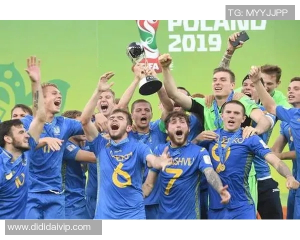 重庆足球队状态火热领跑最新TOP10球队排名分析