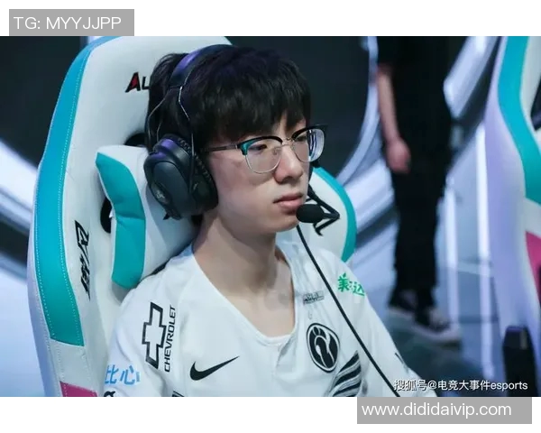 CSGO战术解析IG战队中路突破体系的成功之道与实战应用